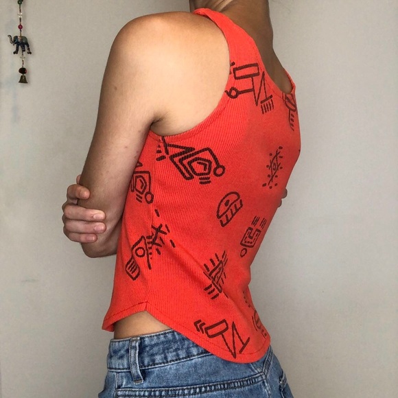 Unique Red Patterned Ribbed 70s Tank Top!! - Picture 2 of 4